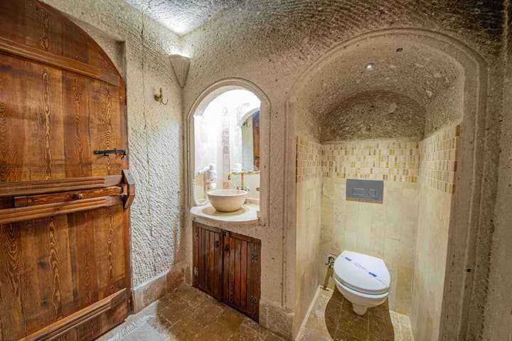 Safran Cave Hotel