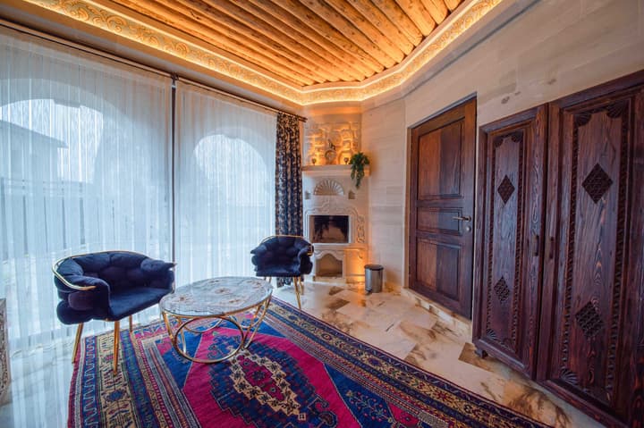 Safran Cave Hotel