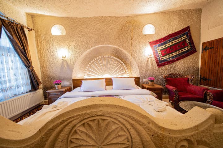 Safran Cave Hotel