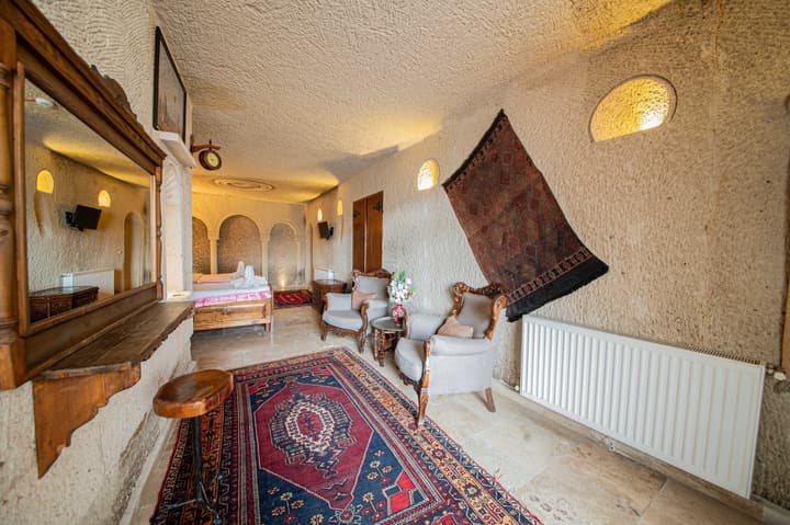 Safran Cave Hotel