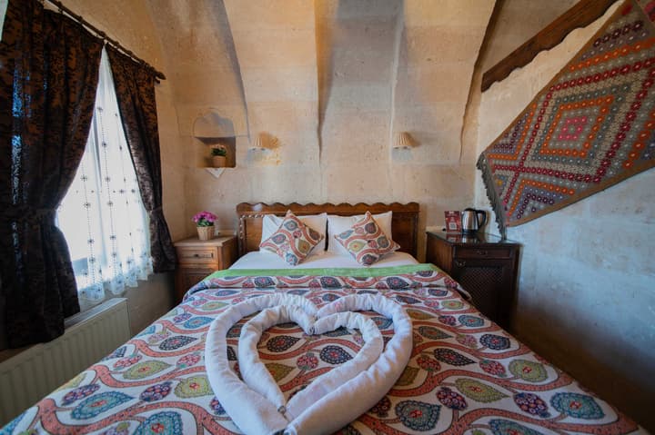 Safran Cave Hotel