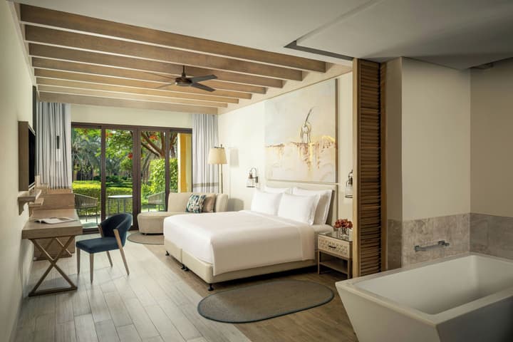 Saadiyat Rotana Resort and Villas