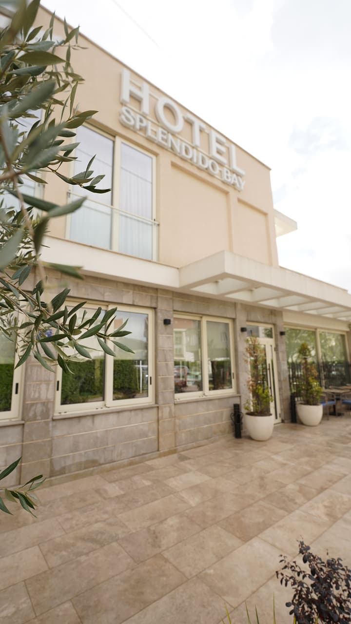 Splendido Bay Hotel 4*