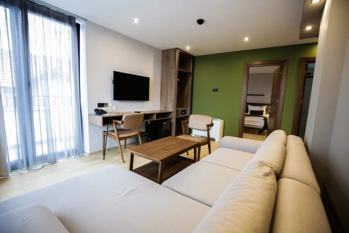 SU Hotel