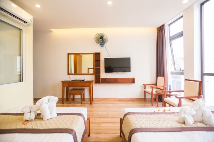Dana Sailing Hotel