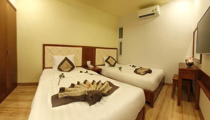 Dana Sailing Hotel