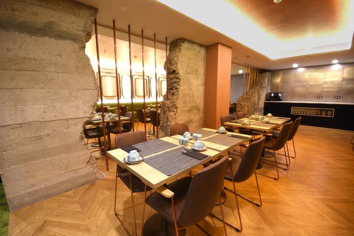Design Plus Bex Hotel