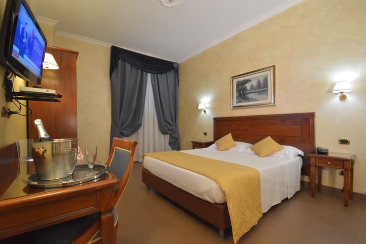 Hotel Montecarlo