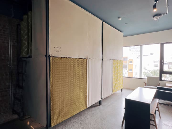U.I.J Hotel & Hostel