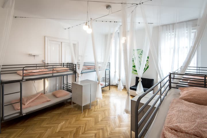 Avenue Hostel