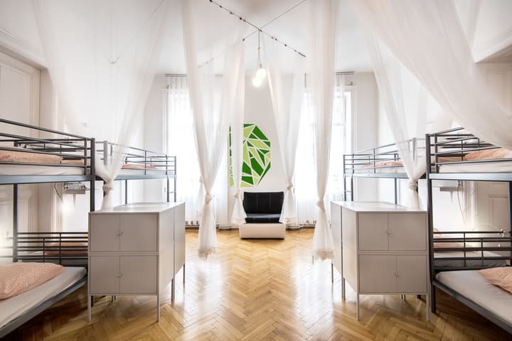 Avenue Hostel