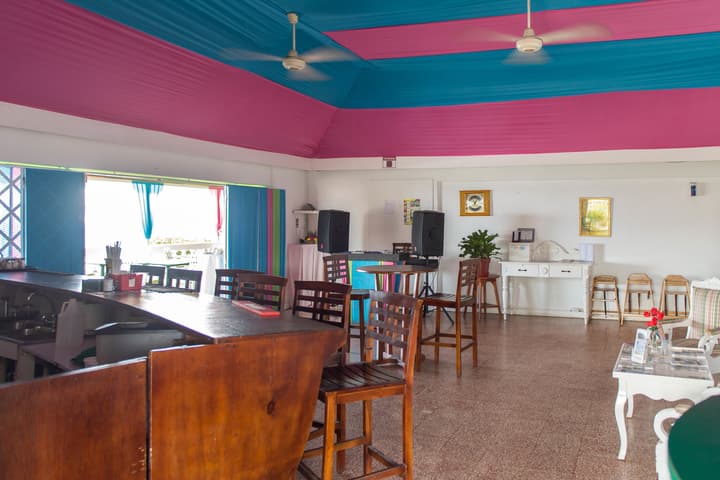 Hipstrip Beach Studio