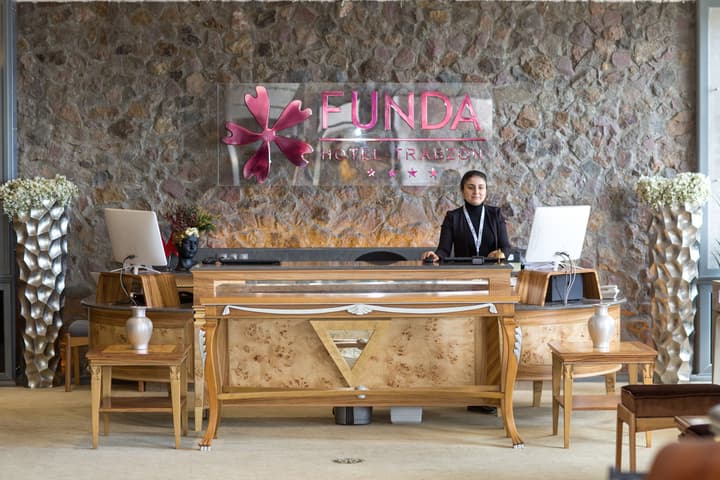 Funda Hotel
