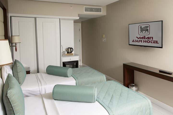 Vatan Asur Otel