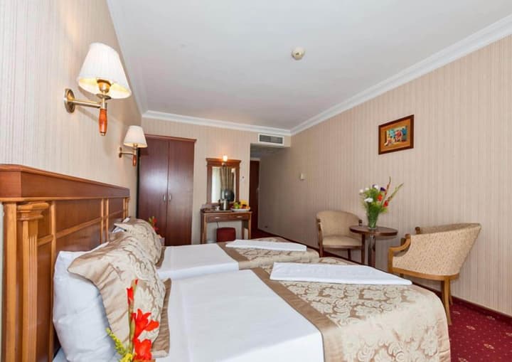 Vatan Asur Otel