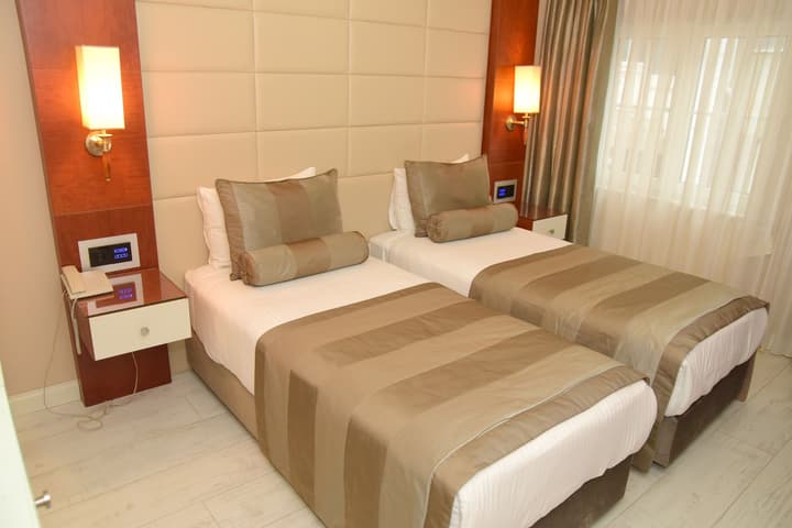 Vatan Asur Otel