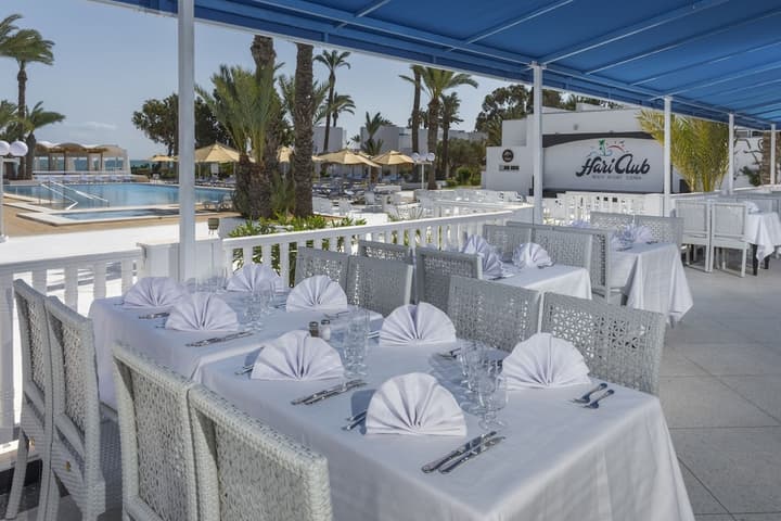Hari Club Beach Resort