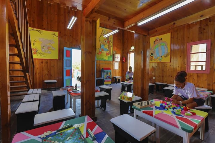 Hari Club Beach Resort