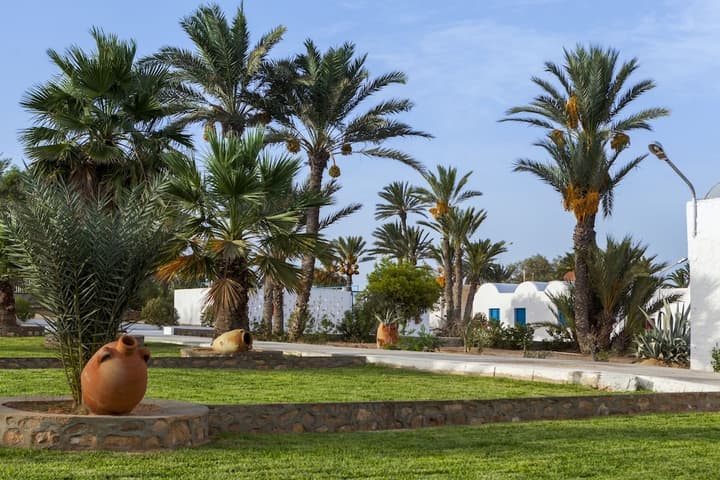 Hari Club Beach Resort