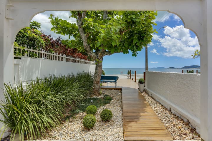 Solar Beach Hotel