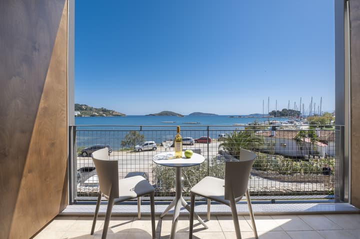 Alkyon Hotel