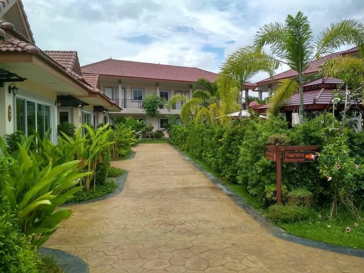 Baan Sooksiri Bangsaray