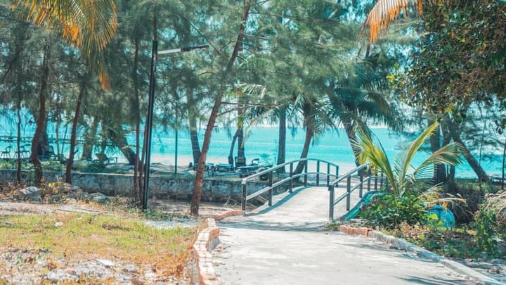Koh Rong Hill Beach Resort