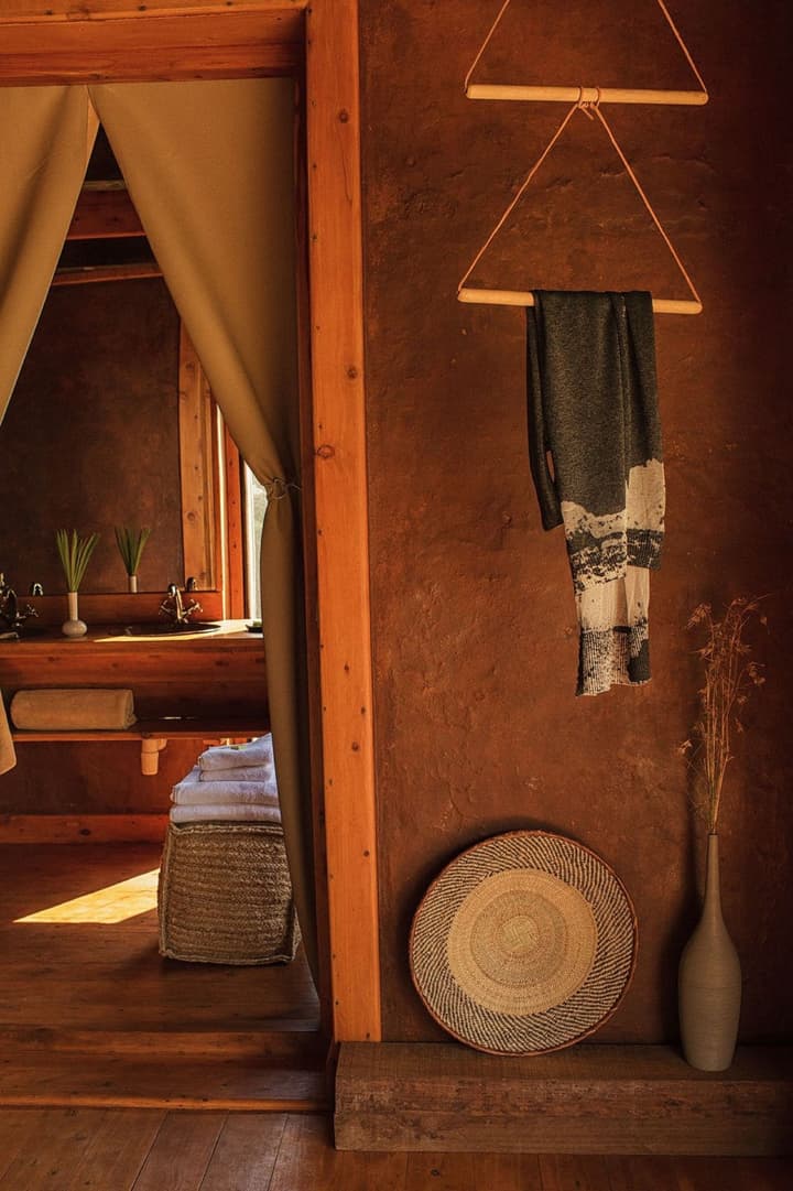 Olengoti Safari Camp - East Africa Camps
