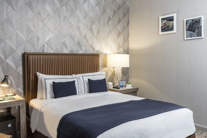 Artezen Hotel
