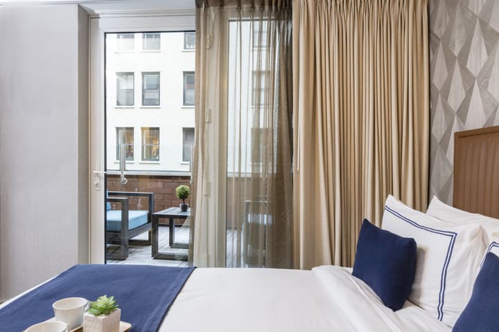 Artezen Hotel