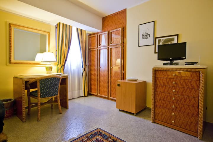 Hotel Elimo