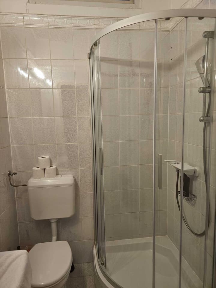 Tia Apartments and Rooms