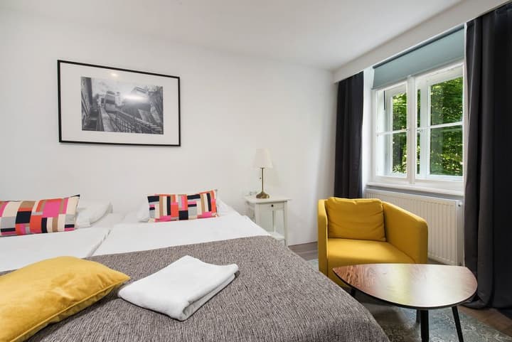 Tia Apartments and Rooms