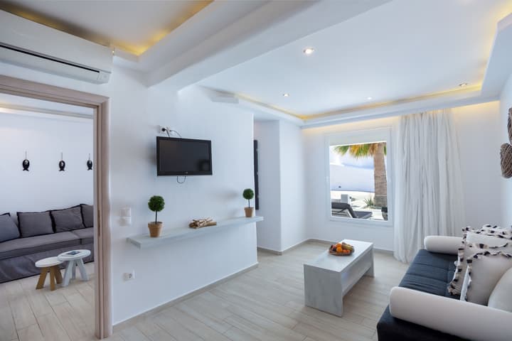 Tropicana Suites & Villas