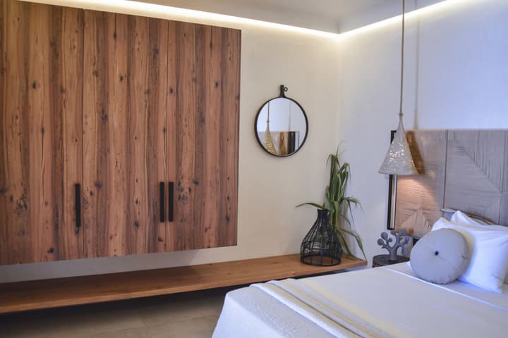 Tropicana Suites & Villas