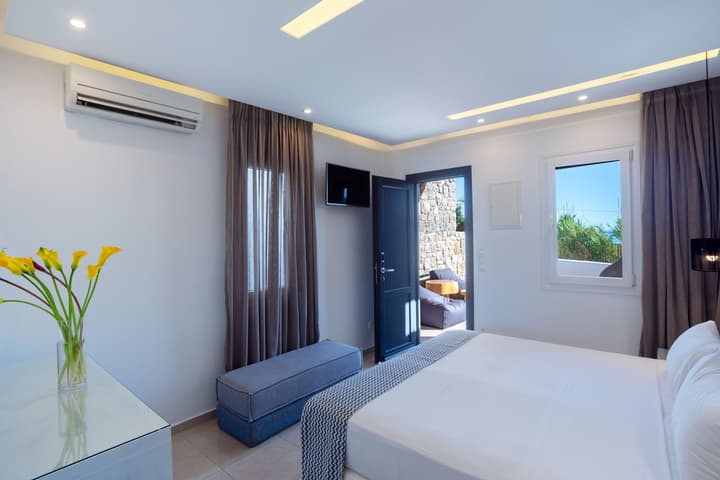 Tropicana Suites & Villas