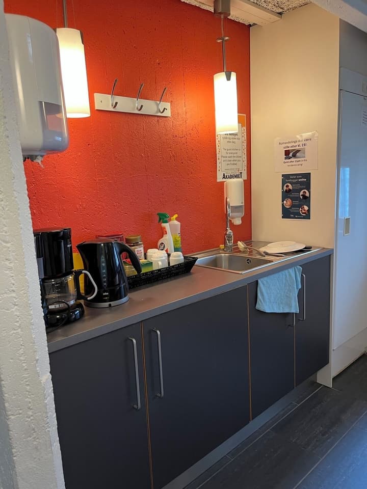Raulandsakademiet og Vandrerhjem
