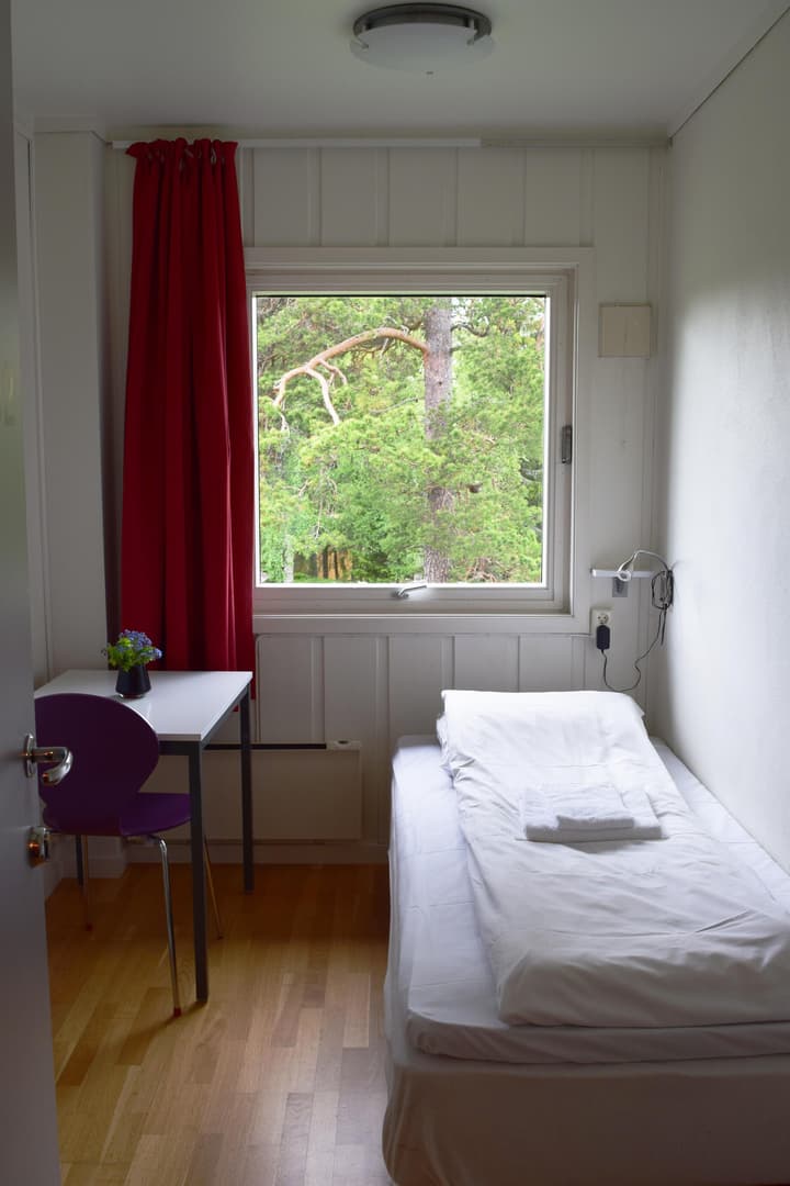Raulandsakademiet og Vandrerhjem