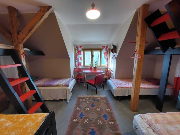 Looming Hostel