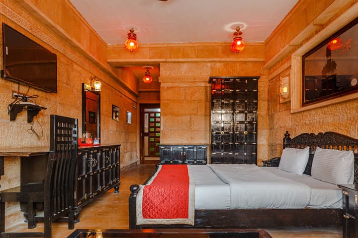 Hotel Lal Garh Fort And Palace
