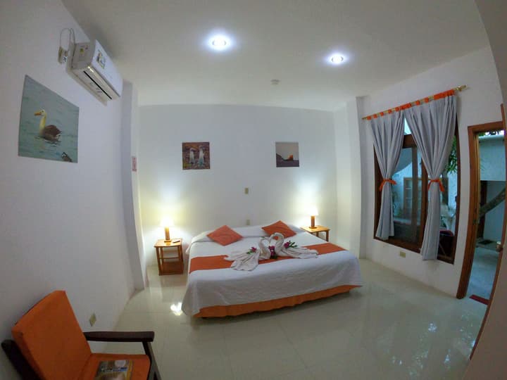 Gran Hostal Tintorera
