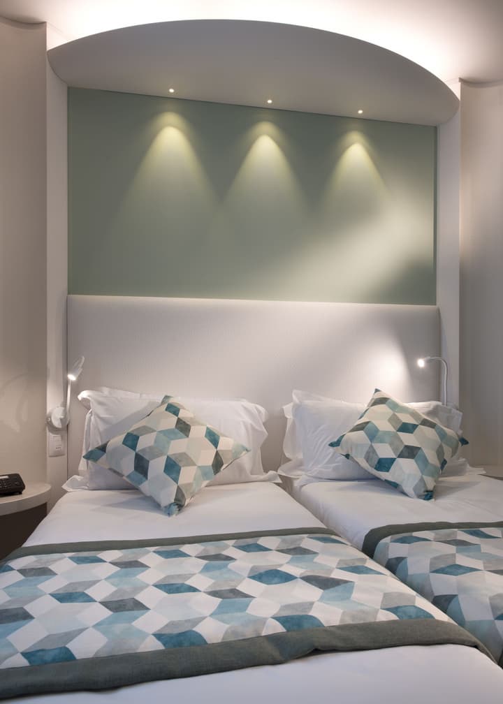 Ark Hotel