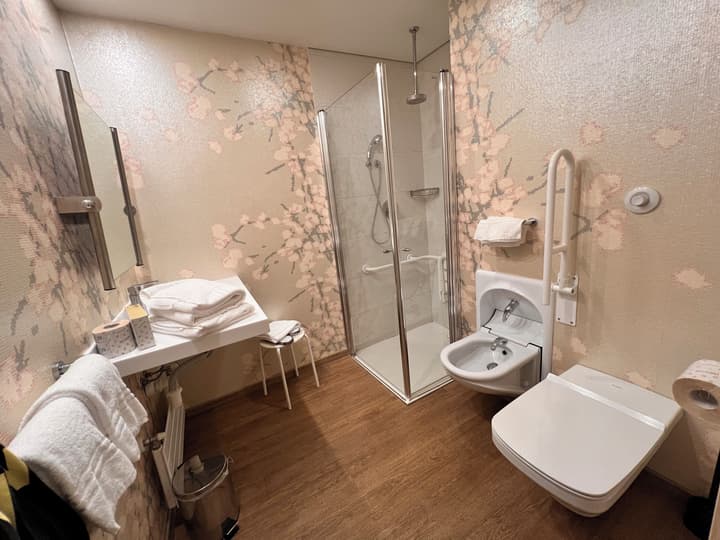 Ark Hotel