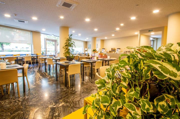 Ark Hotel