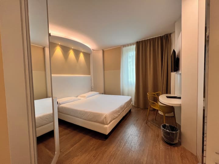 Ark Hotel