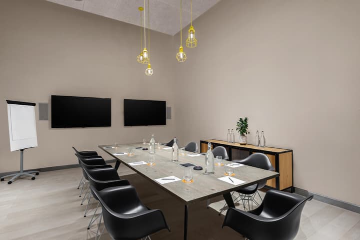 Canopy by Hilton Dubai Al Seef