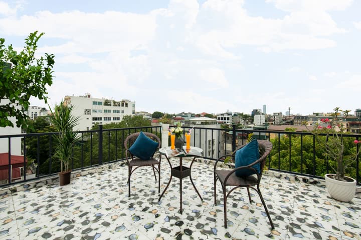 Golden Rooster Hotel