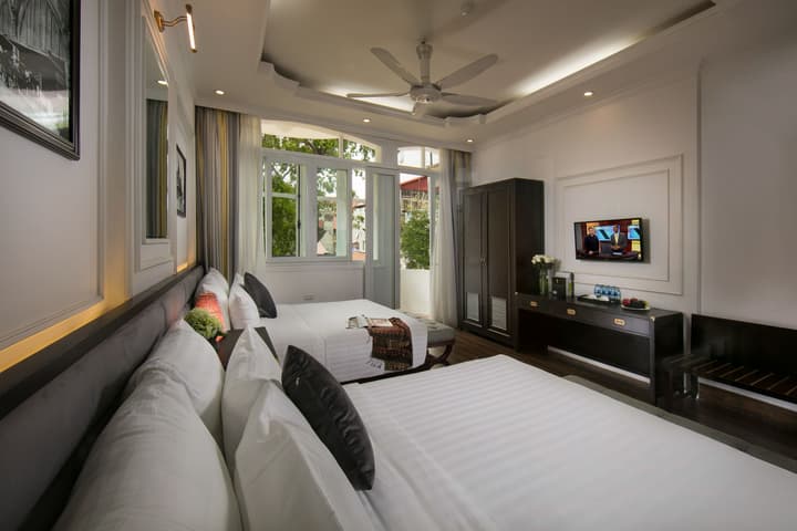 Golden Rooster Hotel