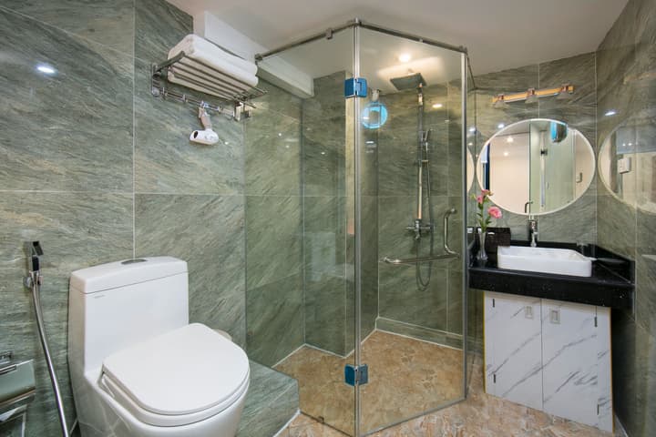 Golden Rooster Hotel