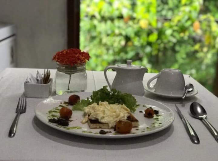 Tapa Tepi Kali Canggu by Pramana